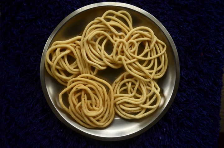 ▲屠妖節節慶特色脆餅「Murukku」。　圖：Wikimedia Commons／來源