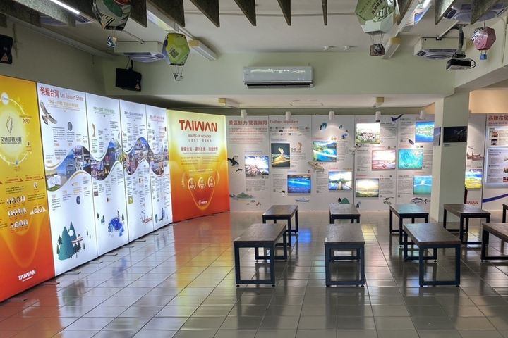 「榮耀台灣．觀光永續．連結世界」之主題成果風華展在卑南遊客中心展出。　圖：花東縱谷國家風景區管理處／提供