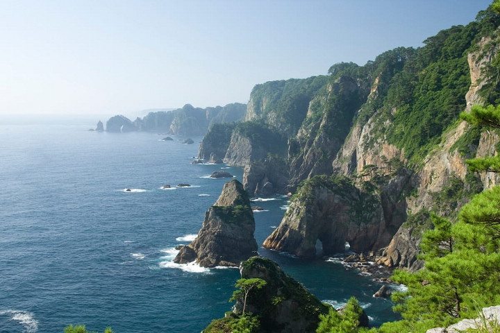 ▲北山崎海岸被稱為「海上阿爾卑斯山」。　圖：向日遊顧問有限公司／提供