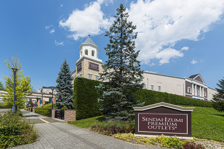 「仙台泉 PREMIUM OUTLETS®」被自然環繞，能享受優雅的購物樂趣。　圖：向日遊顧問有限公司／提供