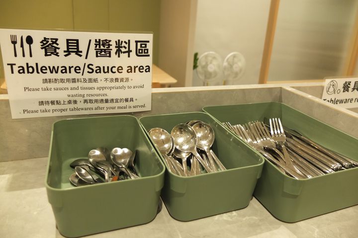 ▲導入環保餐具，不主動提供一次性用品。　圖：大鵬灣國家風景區管理處／提供