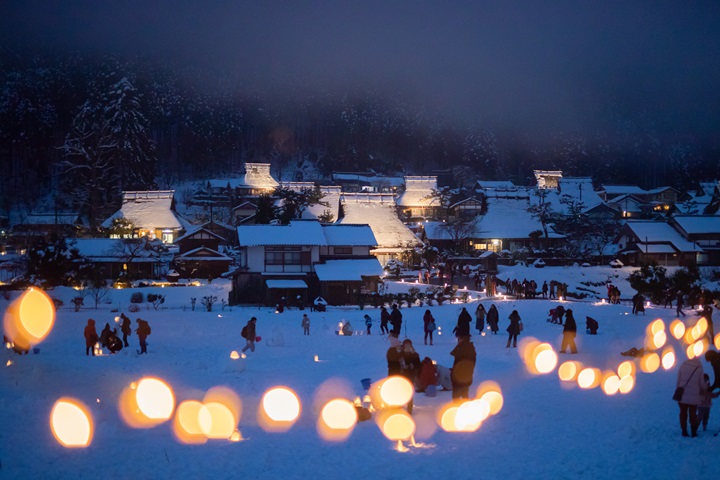 ▲美山茅葺之里雪燈廊。　圖：ⒸKyoto Miyama Tourism Association／提供