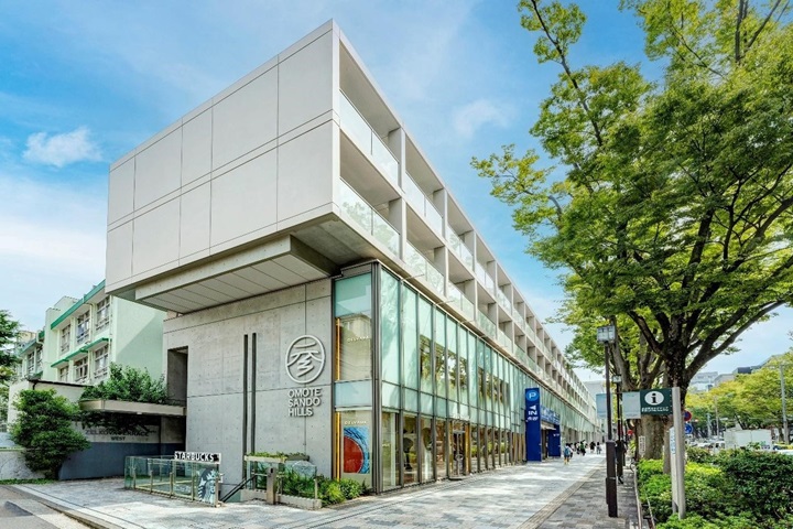 OMOTESANDO HILLS 是安藤忠雄所設計的清水混凝土建築之一。　圖：©OMOTESANDO HILLS／提供
