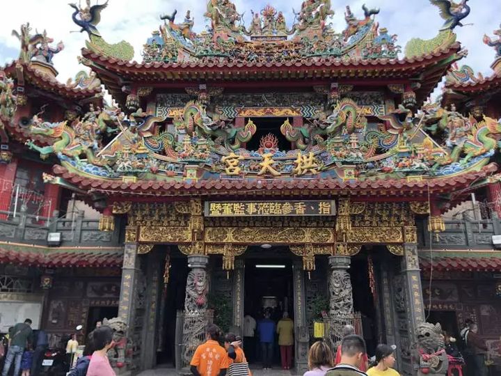 ▲國旅獨家限定！開賣粉紅超跑「白沙屯媽祖進香行程」。　圖：KKday／提供