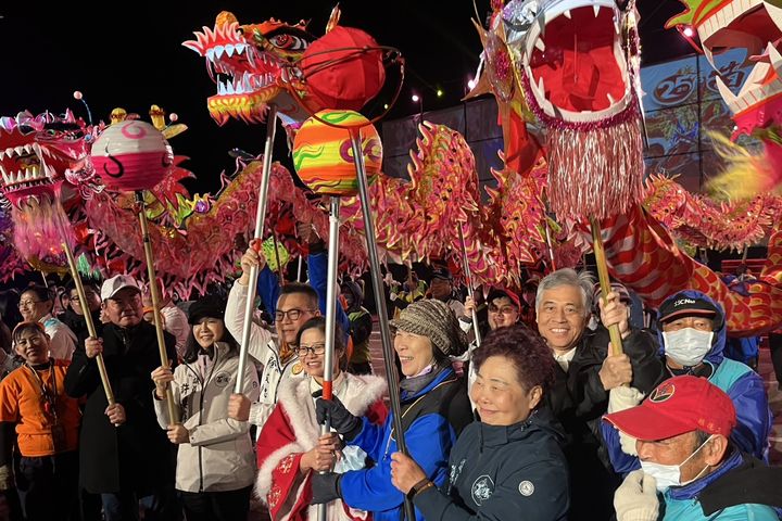 ▲客家委員會副主任委員范佐銘特地赴苗栗市河濱公園與嘉賓共同參與啟動儀式。　圖：客家委員會藝文傳播處／提供