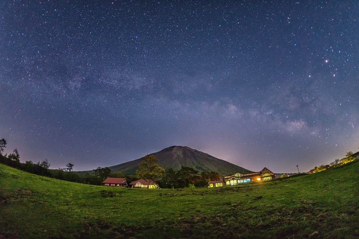 ▲鳥取縣號稱擁有日本最美星空，尤以大山星空的景致最美。　圖：鳥取縣觀光交流局國際觀光誘客課／提供