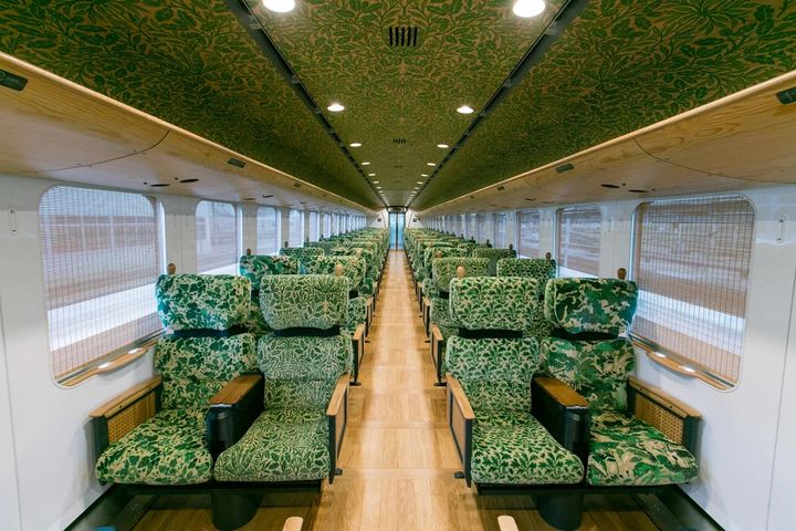 ▲線上預訂還享獨家選位服務，包含森林車廂、慈恩瀑布側座位等，輕鬆賞美景。　圖：Klook／提供