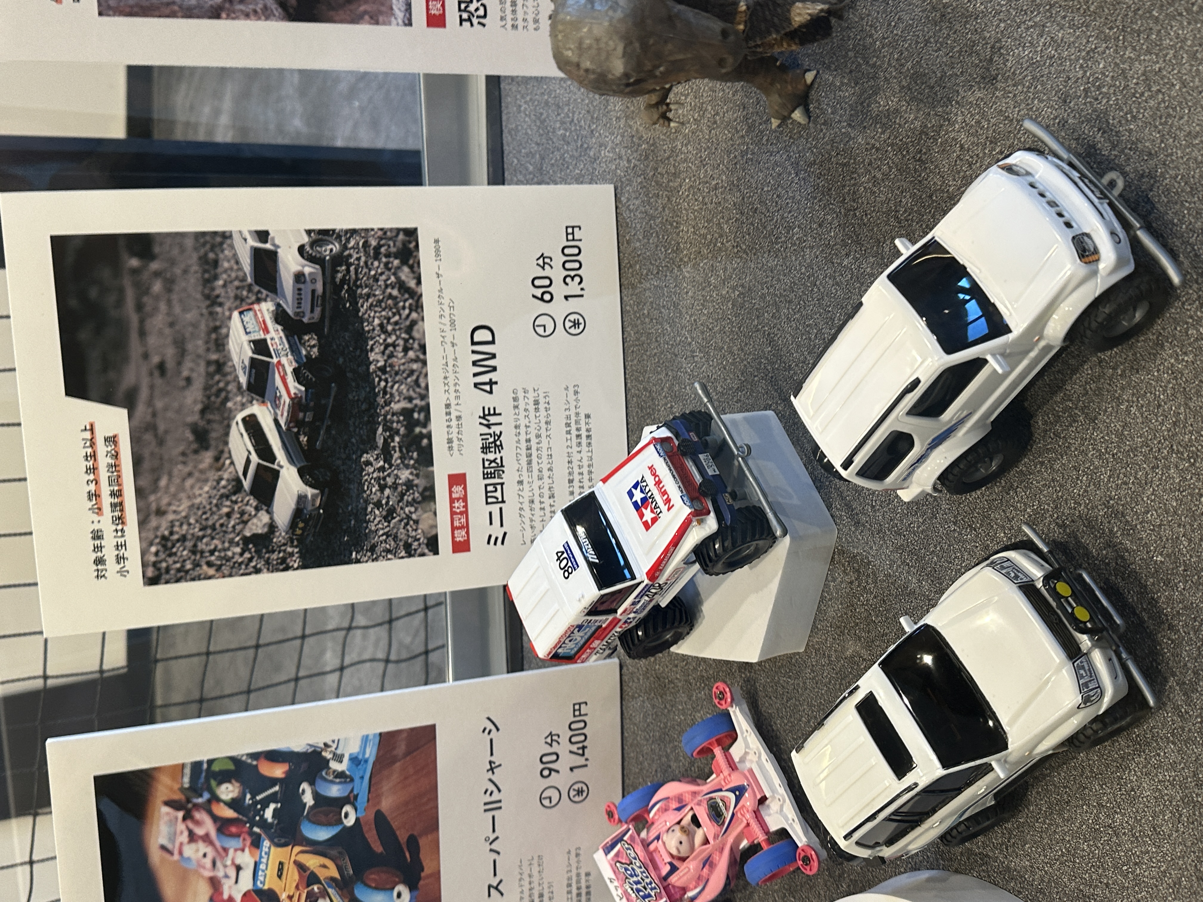 ▲TAMIYA 監修的模型工坊也提供多種體驗。　記者-蔡雅雯／攝影