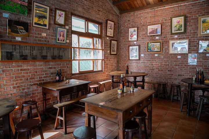 ▲高樹鄉大路關老麵店古典用餐環境。　圖：屏東縣政府／提供