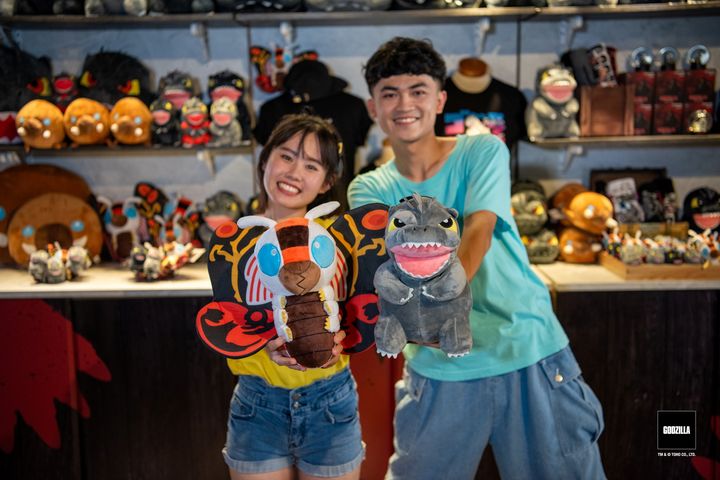 ▲遠雄海洋公園_哥吉拉限定商品。　圖：遠雄海洋公園／提供