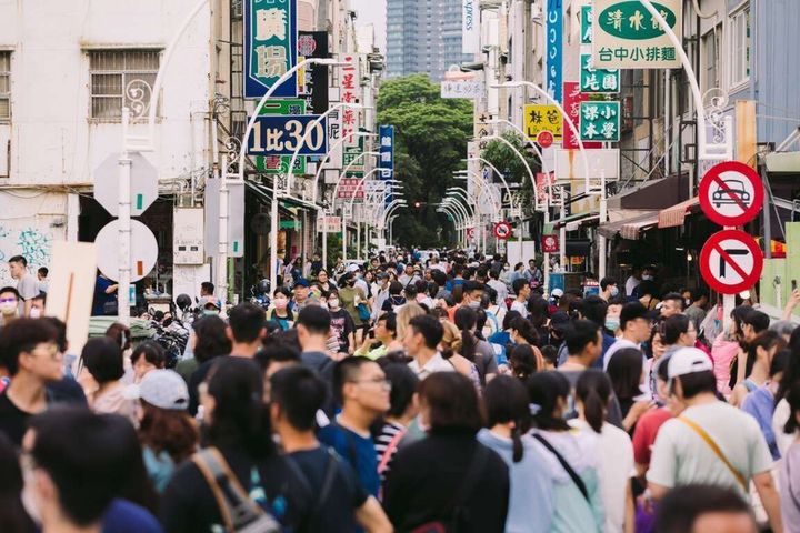 ▲2023高雄奶茶節活動人潮照。　圖：高雄市政府觀光局／提供