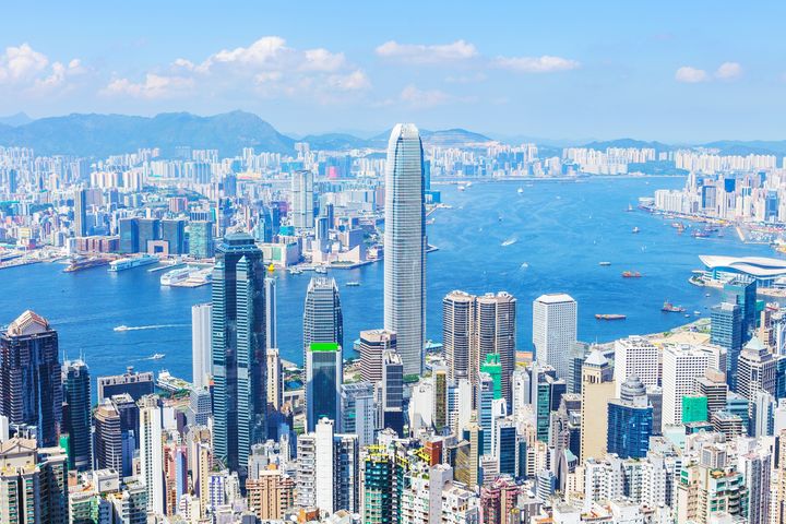 香港航空攜手永東巴士推出免費跨境車服務往返香港國際機場及深圳。　圖：shutterstock／來源