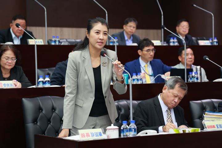▲面對南投縣議會對於觀光議題的質詢，縣長許淑華表示，名間鄉松嶺之星明年完工，縣府將招商並帶動地方發展外，對於茶博及舉辦音樂會等活動，縣府也會積極推動。　圖：南投縣政府／提供