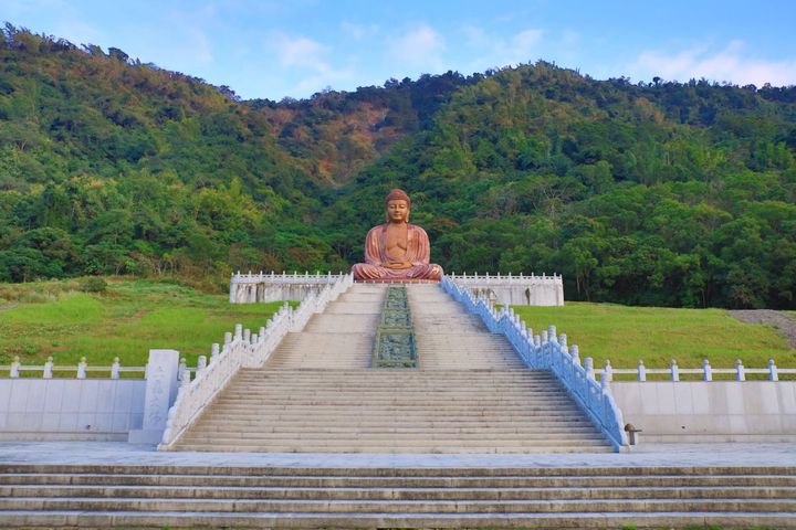 ▲彩虹山大佛。　圖：茂林國家風景區管理處／提供