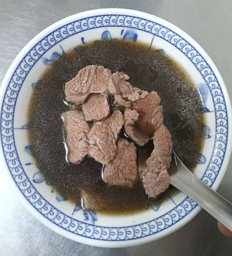 ▲蓮霧腳羊肉湯選用當日直送的溫體羊肉。　圖：蓮霧腳羊肉湯提供／提供