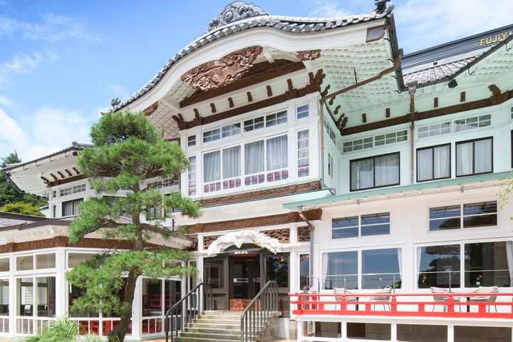要體驗大正至昭和時代的和洋建築美學，位於箱根宮之下的「富士屋飯店」是不容錯過的選擇。　圖：樂天旅遊／提供
