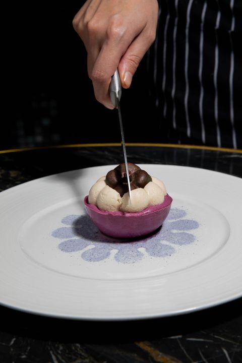 ▲辣椒、鹽風味山竹幕斯佐巧克力沙布列。　圖：Heavens Portfolio／提供