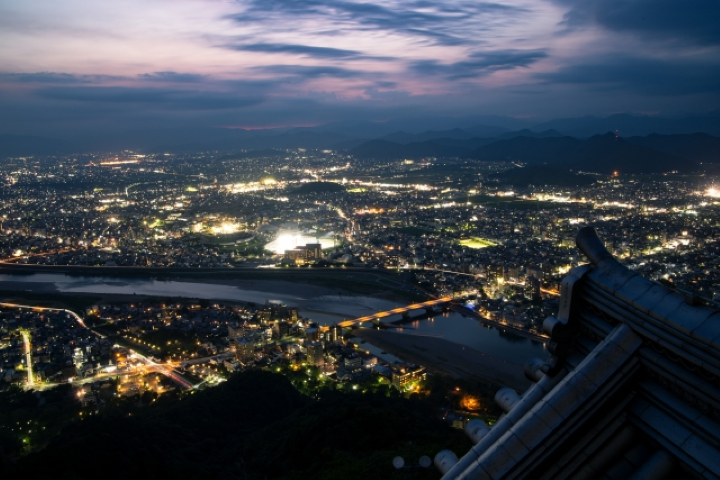 ▲夜晚的岐阜城觀景台。　圖：Photo AC／來源