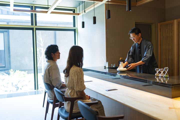 ▲侍茶師引領體驗嬉野茶文化。　圖：太平洋旅行社／提供