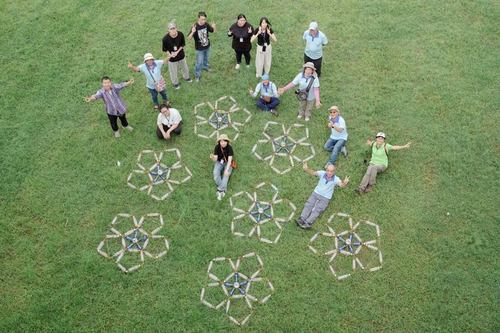 ▲元智大學藝術團隊與濕地珍水志工共創工作坊。　圖：新北市政府水利局／提供