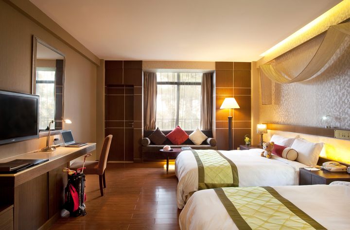 ▲本次行程入住的春城渡假村雅致房房型。　圖：昆明春城湖畔高爾夫渡假村／提供