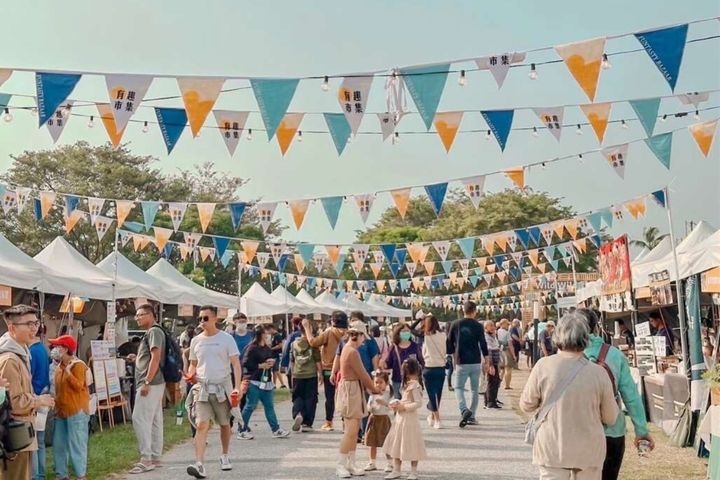 「2025高雄 Wild Wild 野生活」將在衛武營都會公園國泰路側草皮登場。　圖：高雄市政府觀光局／提供