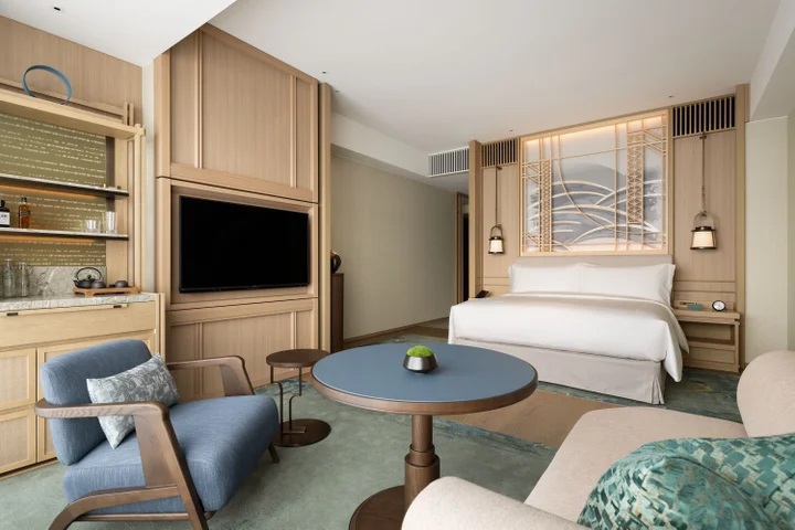 房間內可見日本傳統木作工藝技法。　圖：Hilton／來源
