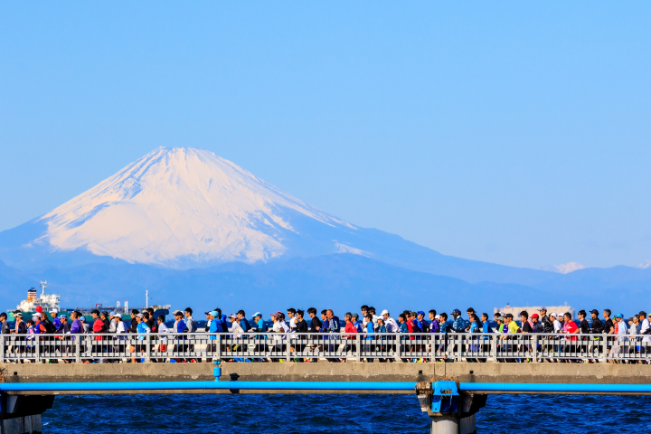 跑在北條海岸的路線上可以直接欣賞富士山美景。　圖：向日遊／提供