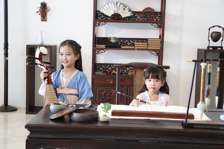 ▲傳統穿搭體驗、古風遊戲，讓親子享受假期出遊樂趣。　圖：中台世界博物館／提供