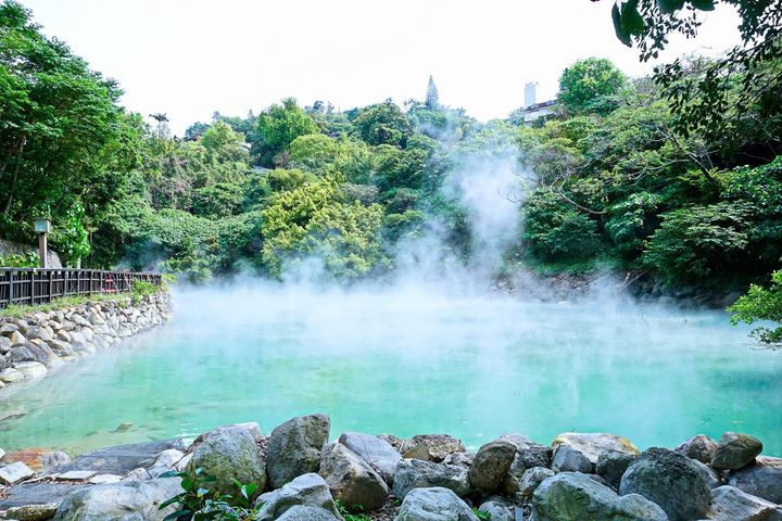 「北投溫泉」每年吸引眾多國內外旅客前往觀光與泡湯。　圖：臺北市政府觀光傳播局／提供