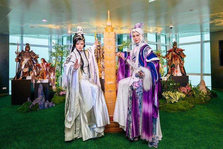 台北101與雲林縣政府攜手推出《超越偶‧超越巔峰》特展於20251110-20260301盛大開展。　圖：TAIPEI 101／提供 