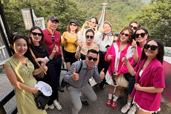 屏東縣政府邀請越南主要組團旅行社及多組越南網紅及 KOL 來台深度踩線，推動屏東觀光國際化。　圖：屏東縣政府／提供 