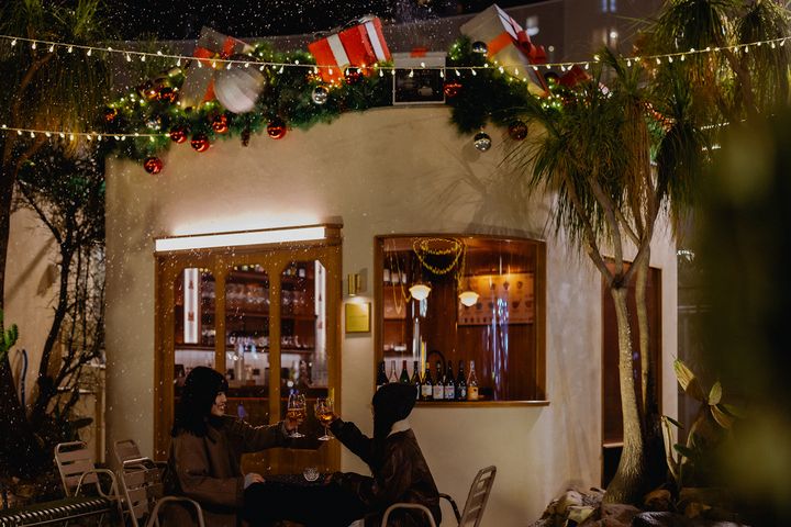 草悟廣場在耶誕期間化身異國節慶場景－呈現浪漫迷人的冬日風情。　圖：臺中市政府觀光旅遊局／提供