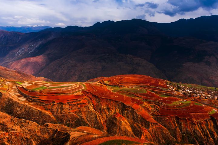 ▲雲南東川紅土地是大自然傑作，也是攝影愛好者必到之地。　圖：shutterstock／來源