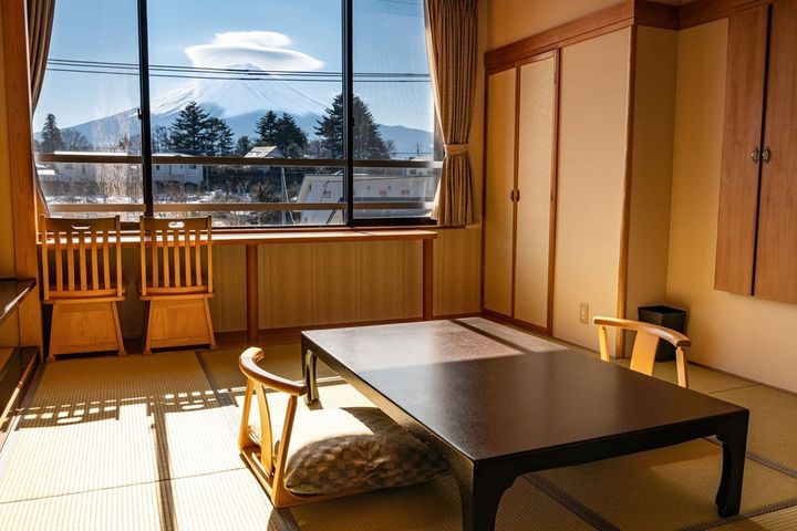 ▲「富士山景觀溫泉旅館大池飯店」以無死角富士山絕景奪下樂天旅遊富士山景觀人氣溫泉旅館排名第一名。　圖：樂天旅遊／提供