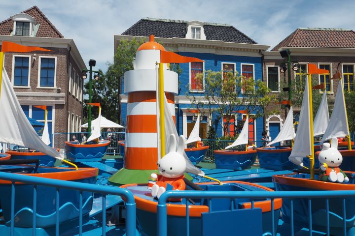 ▲Miffy 與朋友們的帆船之旅。　記者-何昕穎／攝影