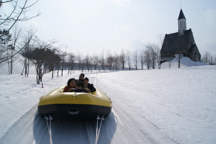 ▲牧歌之里規劃豐富的冬季戲雪活動，歡迎到訪暢遊冬雪魅力。　圖：向日遊／提供