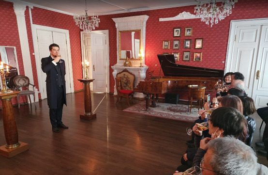 ▲百合旅行社特別於十二月黨人故居安排欣賞音樂會。　圖：百合旅行社／提供