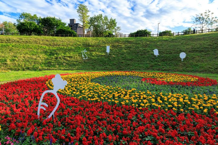 ▲大溝溪花海繽紛綻放。　圖：台北市政府工務局／提供