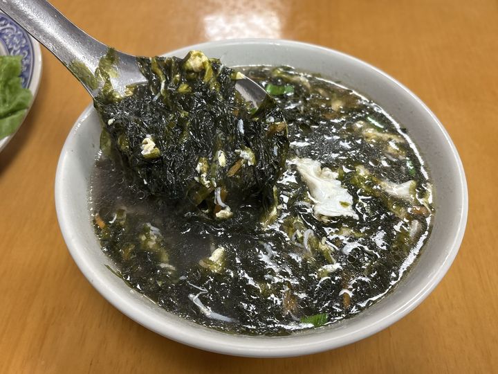 ▲冬日暖身首選－紫菜吻仔魚湯。　圖：新北市政府漁業及漁港事業管理處／提供