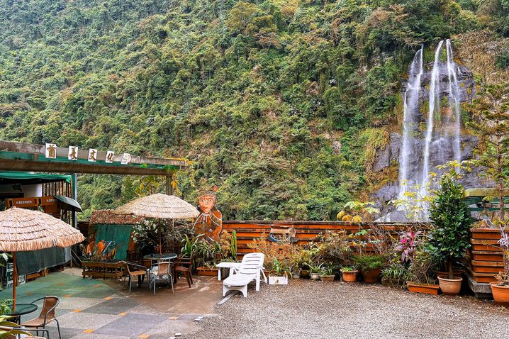 ▲烏來風景區有溫泉、瀑布和泰雅族文化，春節假期不妨來趟身心舒暢的山林療癒之旅。　圖：新北市政府觀光旅遊局／提供