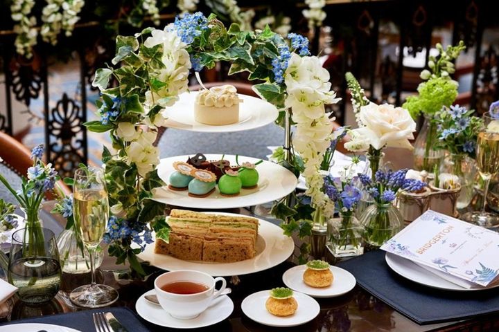 倫敦蘭斯伯瑞飯店聯名《柏捷頓家族：名門韻事》下午茶。　圖：Heavens Portfolio／提供 