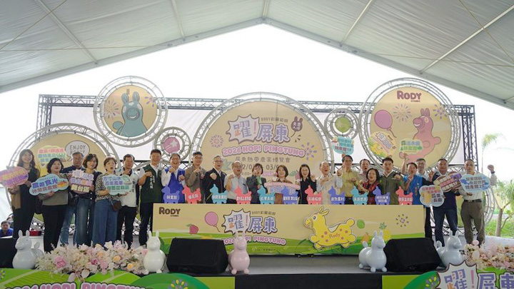 ▲屏東縣長周春米級各級民意代表共同為熱博揭幕。　圖：屏東縣政府農業處／提供