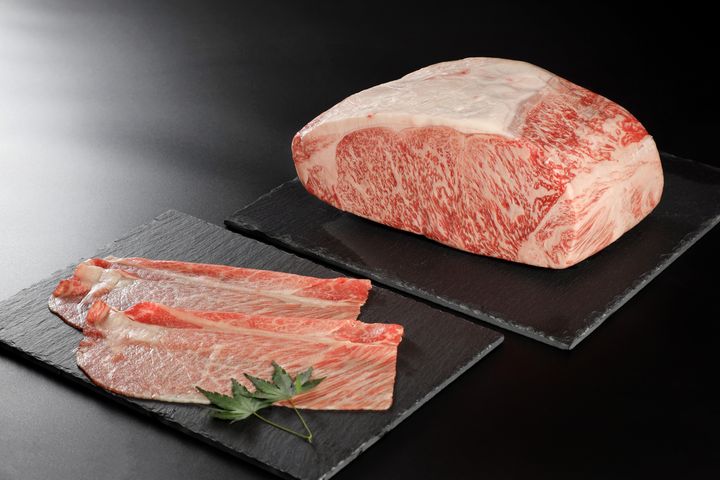 ▲百年和牛權威「日山」以頂級和牛為消費者帶來的溫潤與悸動。　圖：壽喜燒割烹 日山 TAIPEI／提供