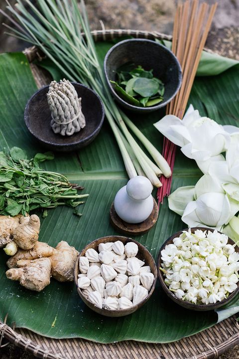 ▲以天然草藥、植萃與古老舒緩儀式，以喚醒人體與生俱來的自癒之力。　圖：Song Saa Private Island／提供