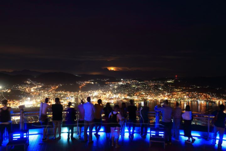 ▲從稻佐山展望台眺望的長崎市夜景。　圖：長崎縣觀光聯盟／提供