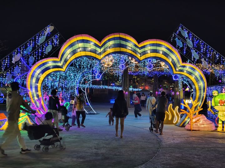 ▲大量的蚵殼裝飾展區，非常有質感。　圖：嘉義縣政府新聞行銷處／提供