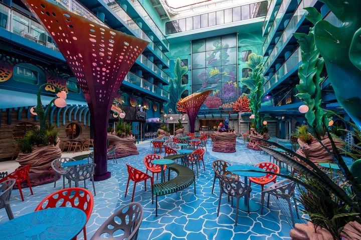 ▲感受《小美人魚》與《海底總動員》等迪士尼、皮克斯的海洋故事，匯集豐富多元的美食體驗。　圖：Disney CRUISE LINE／提供