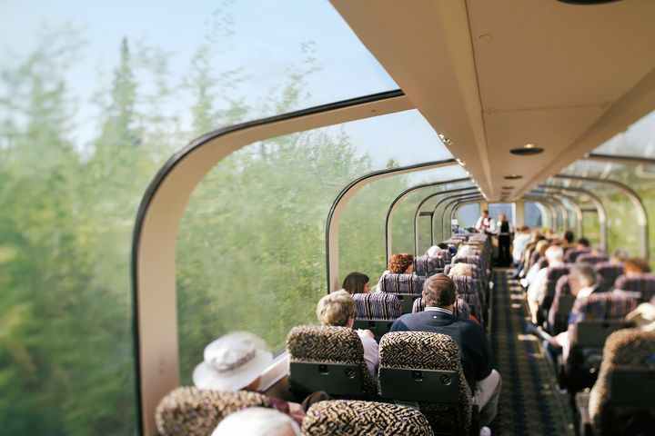 ▲荷美郵輪專屬景觀火車（McKinley Explorer）。　圖：荷美遊輪／提供