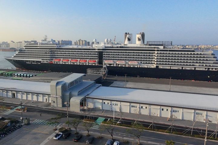 蓬萊國際旅運中心外觀。　圖：臺灣港務股份有限公司／提供